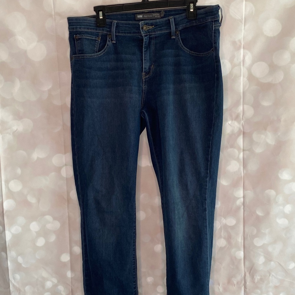 Levi jeans